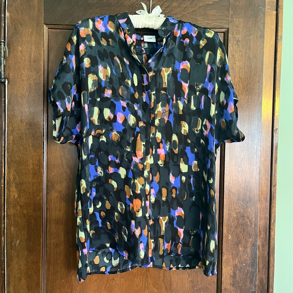 Cabi super flowy blouse! Size small.